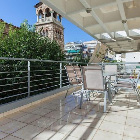 Scenic Balcony Apt In Vibrant Petralona Atene Esterno foto